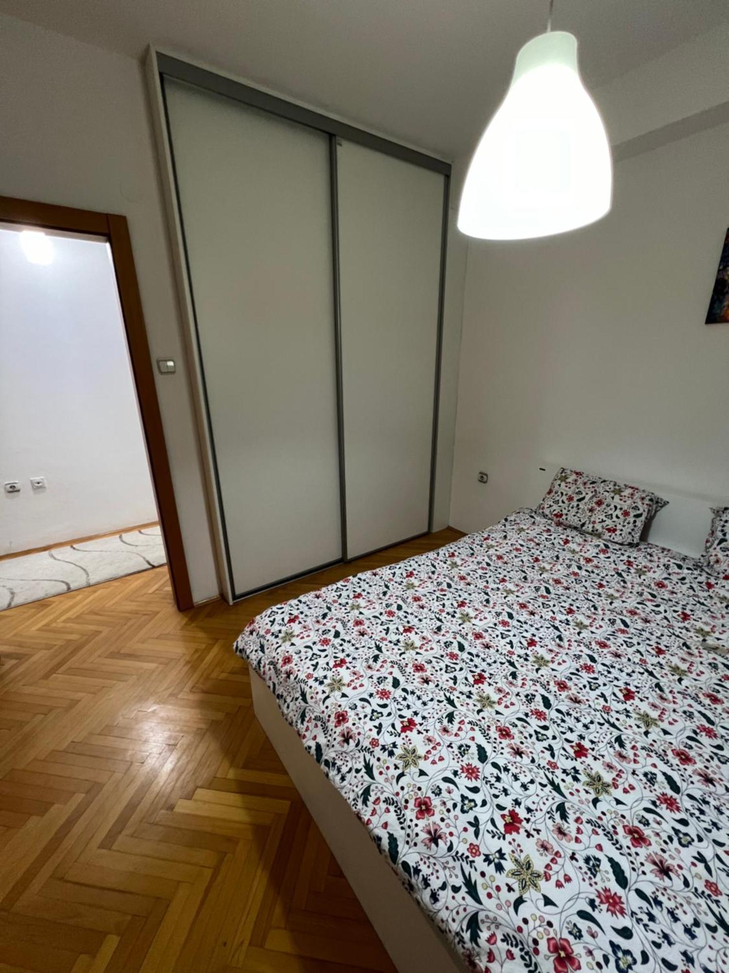 סקופיה Karas Apartments מראה חיצוני תמונה